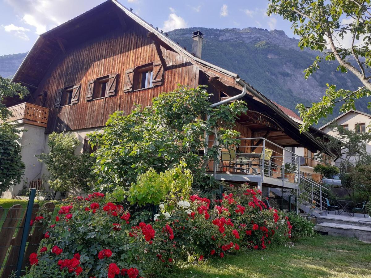 Chez Marie Villa Ugine Exterior photo